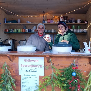 Glühwein- und Punschstand der Pfarre am Hauptplatz